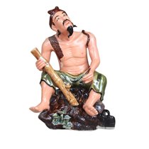 Tượng hút thuốc lào